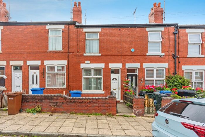 2 Bedroom Terraced House For Sale In Caistor Street, Stockport, Greater Manchester, SK1