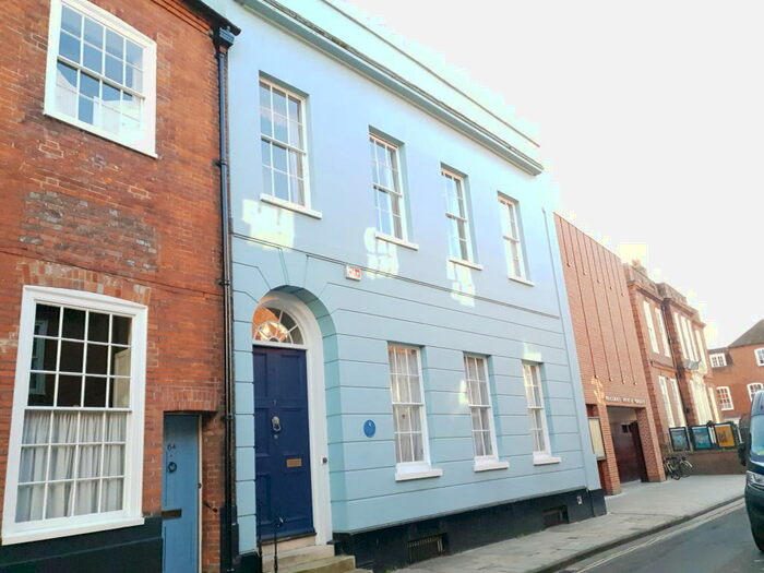 5 Bedroom House To Rent In Chichester, PO19