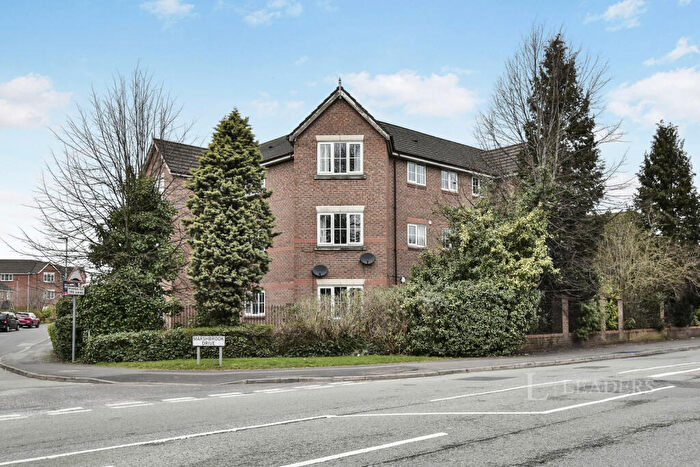 2 Bedroom Flat To Rent In Slack Road, Manchester, M9