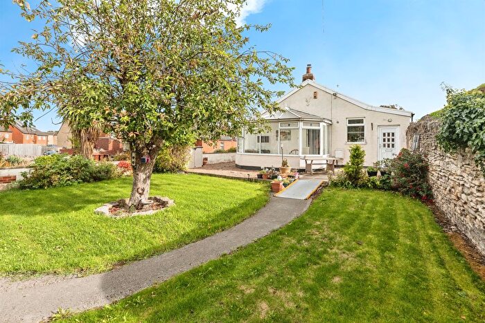 3 Bedroom Detached Bungalow For Sale In The Holes, Knottingley, WF11