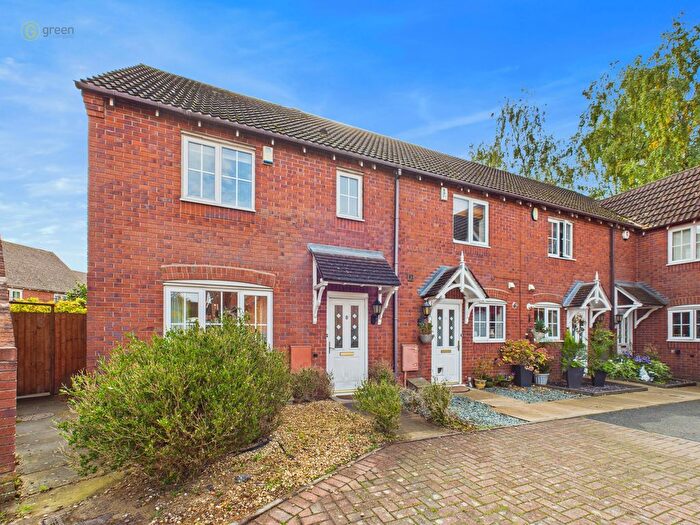 3 Bedroom End Terrace House For Sale In Combine Close, Four Oaks, Sutton Coldfield, B75