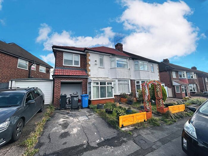 5 Bedroom Semi-Detached House For Sale In Melton Avenue, Derby, DE23