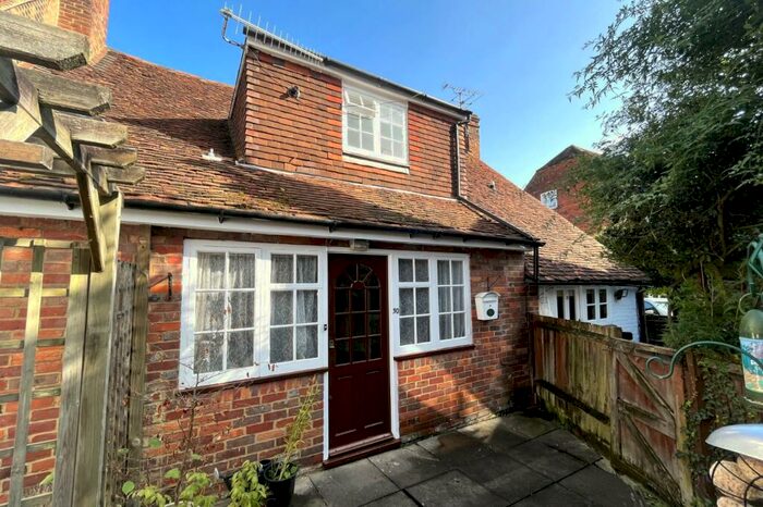 1 Bedroom Terraced House To Rent In The Broadway, Amersham, Buckinghamshire, HP7