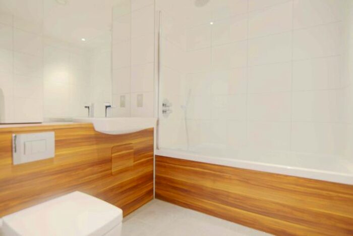 1 Bedroom Flat To Rent In Canalside Square, London, N1