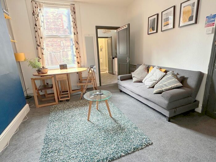 1 Bedroom Flat To Rent In St Stephens Road, Sneinton, NG2