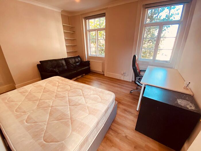 2 Bedroom Flat To Rent In Argyle Street, Kings Cross, WC1H