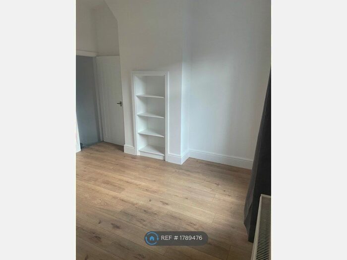 1 Bedroom Flat To Rent In Anchor Road, Barrow-In-Furness, LA14