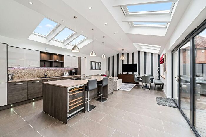 5 Bedroom Detached House For Sale In Albyn Drive, Murieston, Livingston, EH54