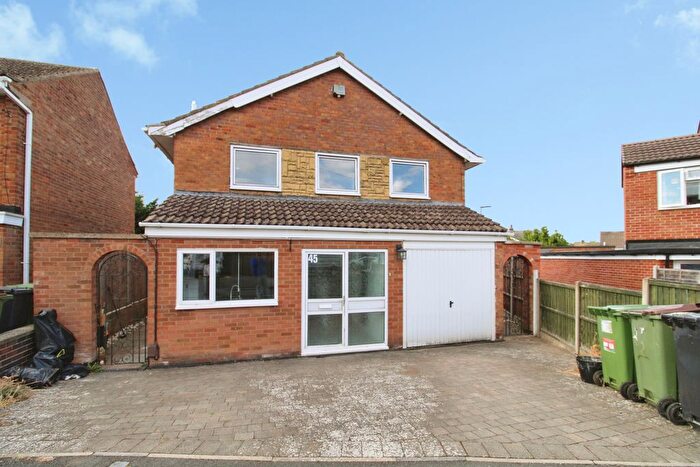 3 Bedroom Property To Rent In St. Ives Road, Wigston, LE18