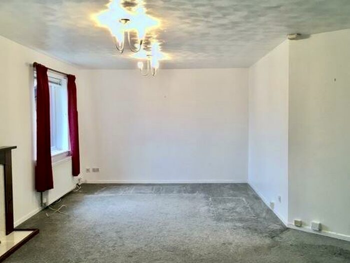 2 Bedroom Flat To Rent In Bertram Street, Hamilton, ML3