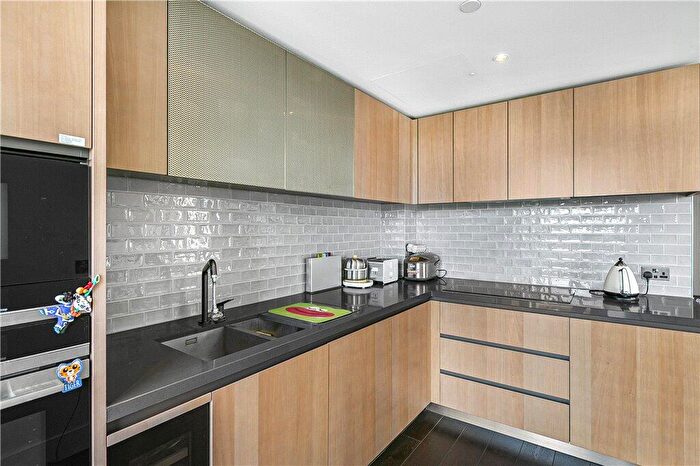 2 Bedroom Apartment To Rent In Palmer Road, London, SW11