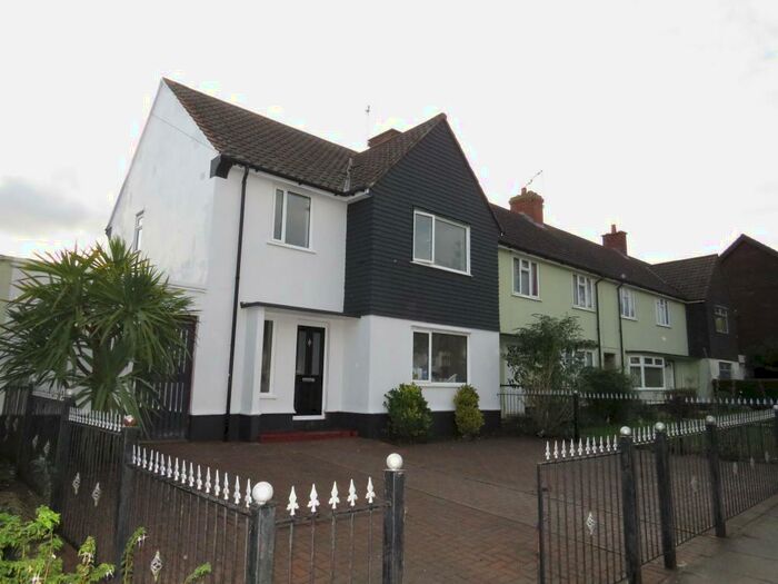 3 Bedroom House To Rent In Shenstone Drive, Ipswich, IP1