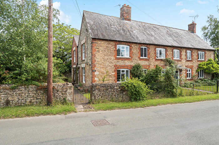 3 Bedroom Semi-Detached House For Sale In Charney Bassett, Wantage, Oxfordshire, OX12