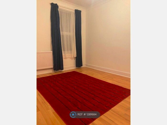 2 Bedroom Flat To Rent In Strone Road, London E7