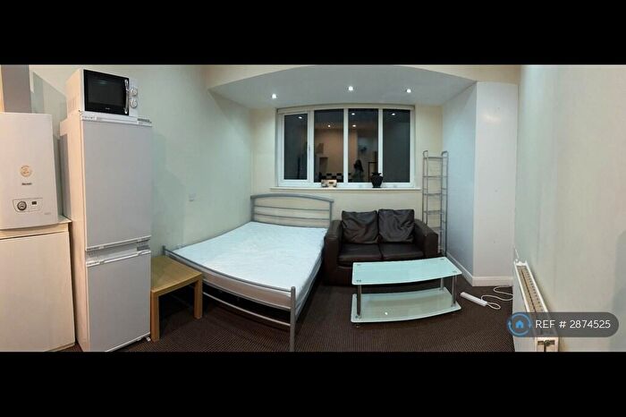 Studio To Rent In Claremont Road, Manchester, M6