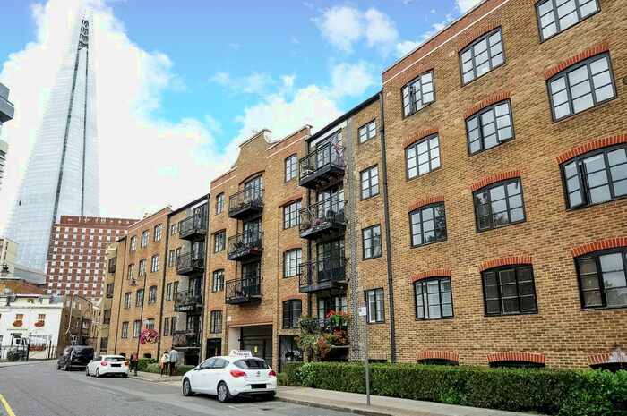 2 Bedroom Flat To Rent In Bridge Walk Heights, Weston Street, SE1
