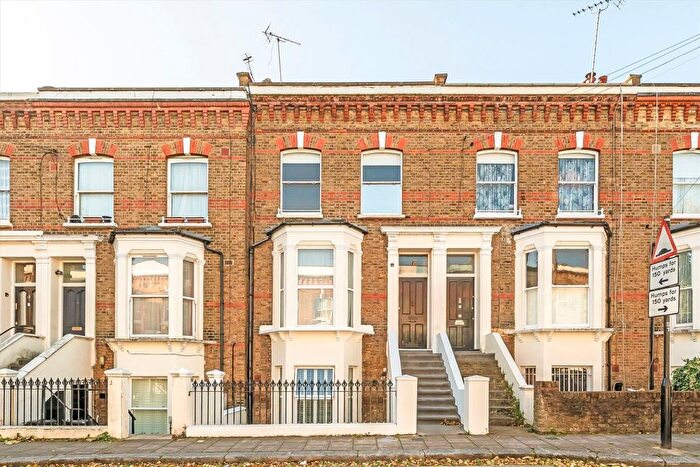 3 Bedroom Flat For Sale In Warlock Road, Maida Vale, W9