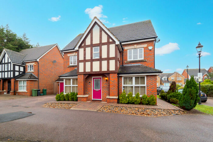 6 Bedroom Detached House For Sale In The Fieldings, Banstead, Surrey, SM7