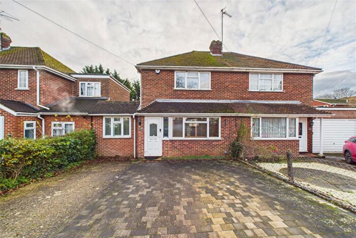 2 Bedroom Semi Detached House For Sale In Worcester Close, Reading, Berkshire, RG30
