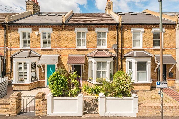 3 Bedroom Property For Sale In Hardy Road, Wimbledon, SW19