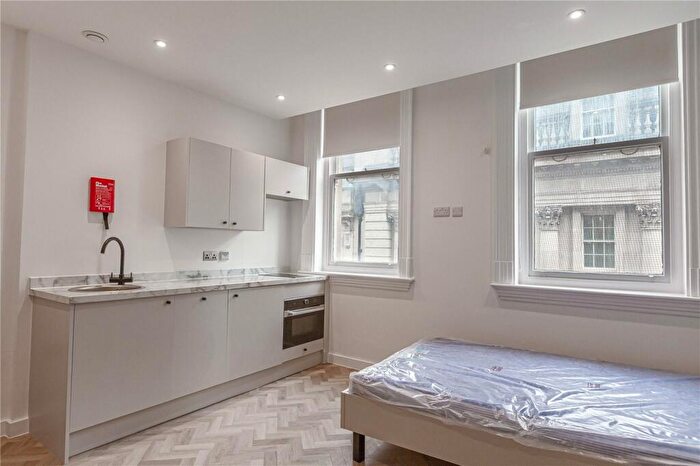 Studio To Rent In Corn Street, City Centre, Bristol, BS1