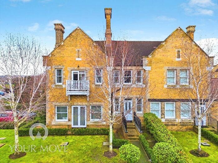 3 Bedroom Semi-Detached House For Sale In Chapel Drive, Dartford, Kent, DA2