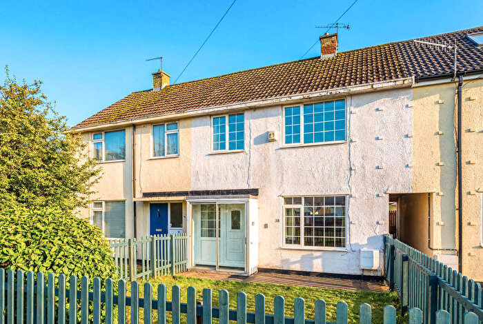 3 Bedroom Terraced House For Sale In Exford Close, Weston Super Mare - Smart New Kitchen, BS23