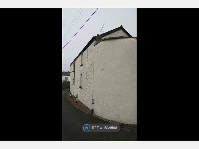 2 Bedroom Semi-Detached House To Rent In Trinity Way, Cinderford, GL14