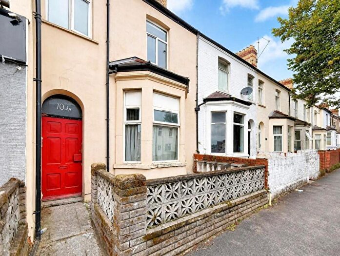 3 Bedroom Apartment To Rent In Cathays Terrace, Cardiff, CF24