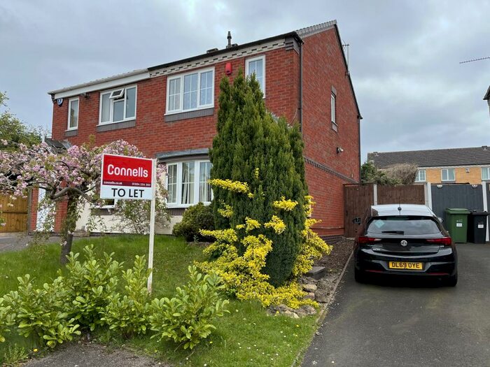 3 Bedroom House To Rent In St. Catherines Close, Dudley, DY2