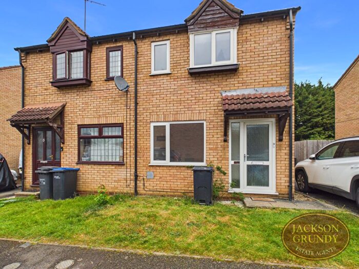 2 Bedroom Terraced House To Rent In Kelburn Close, East Hunsbury, NN4