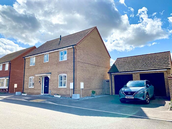 4 Bedroom Detached House For Sale In Pheasant Street, Holbeach, PE12