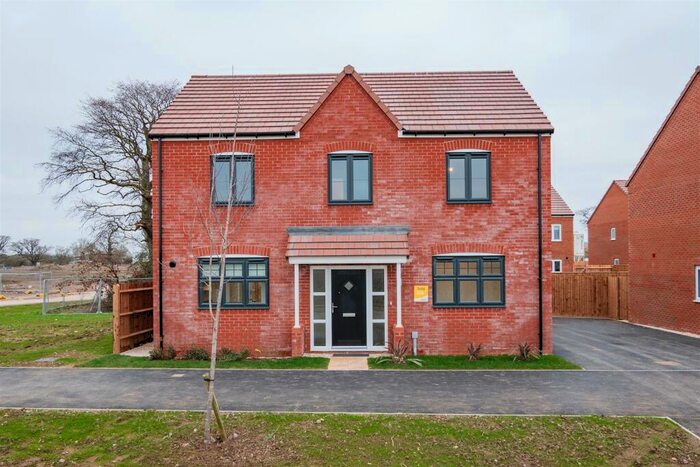 4 Bedroom Detached House To Rent In Haresfield Lane, Hardwick, Gloucester, GL2