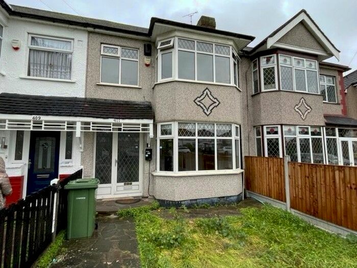 3 Bedroom Terraced House To Rent In Rush Green Road, Rush Green, Romford, RM7