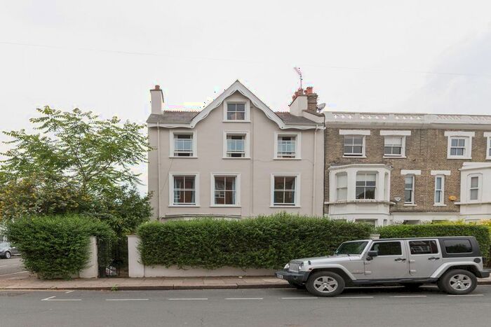 1 Bedroom Flat To Rent In Coverdale Road, London, W12