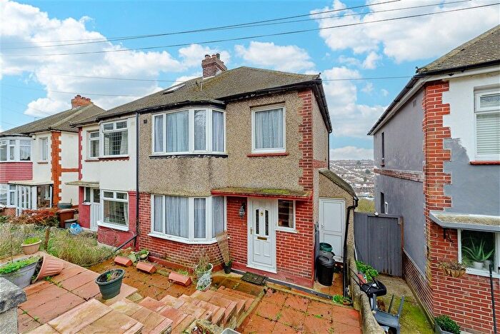 3 Bedroom Semi Detached House For Sale In Longhill Avenue, Chatham, Kent, ME5