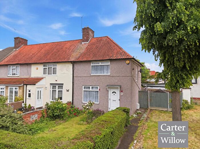 3 Bedroom End Of Terrace House For Sale In Homestead Road, Dagenham, RM8