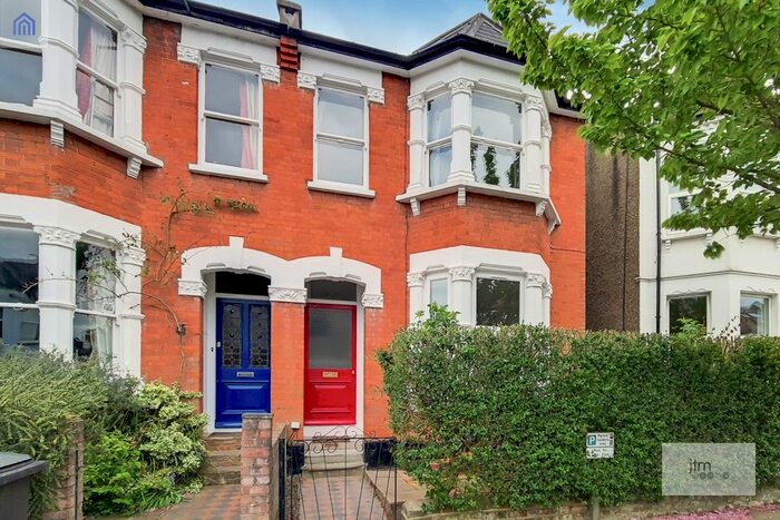 2 Bedroom Flat To Rent In Huntingdon Road, London, N2