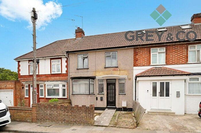 3 Bedroom Terraced House To Rent In Bamford Avenue Wembley, HA0