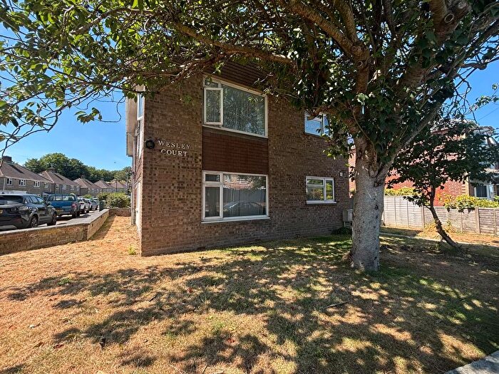 1 Bedroom Flat For Sale In Cornwall Road, Ventnor, PO38