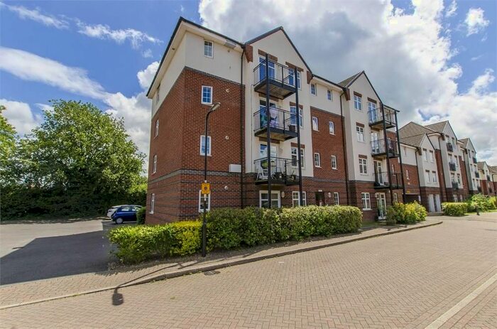 2 Bedroom Flat To Rent In Loveridge Way, Eastleigh, SO50