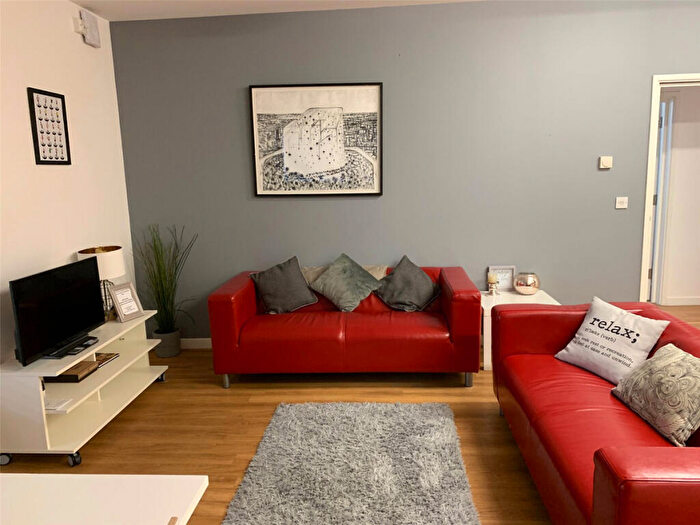6 Bedroom Flat To Rent In Carlton House, Carl, Southampton, SO15