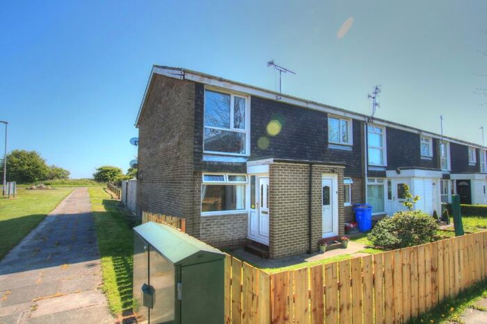 2 Bedroom Flat To Rent In Wreay Walk, Cramlington, NE23