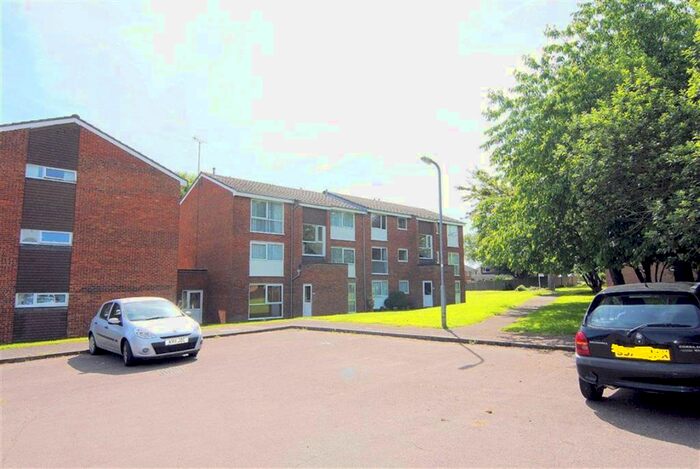1 Bedroom Apartment To Rent In Roydon Court, Hemel Hempstead, HP2