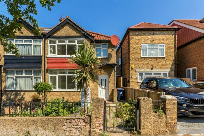 3 Bedroom Terraced House To Rent In Mayfield Gardens, London, W7