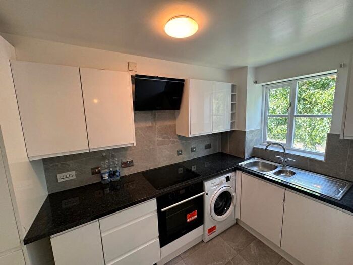 1 Bedroom Flat To Rent In Webley Court, Enfield, EN3
