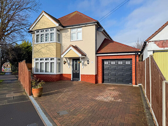 3 Bedroom Detached House For Sale In Greenway, Frinton-on-Sea, CO13