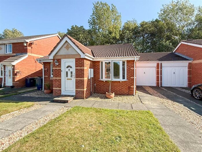2 Bedroom Semi-Detached Bungalow For Sale In Festival Way, Dunston, NE11