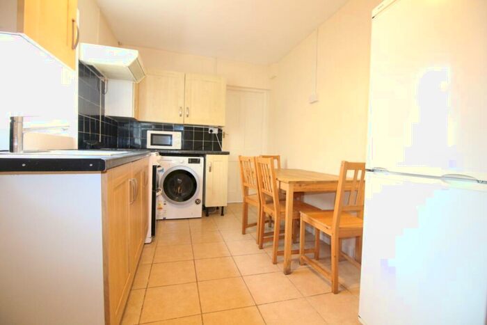 4 Bedroom Terraced House To Rent In Gelligaer Street, Cathays, CF24
