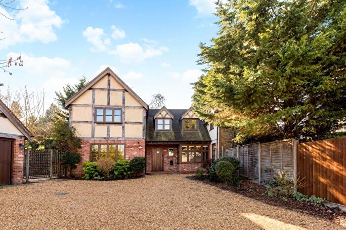 4 Bedroom Detached House To Rent In Stratford Road Loxley, CV35
